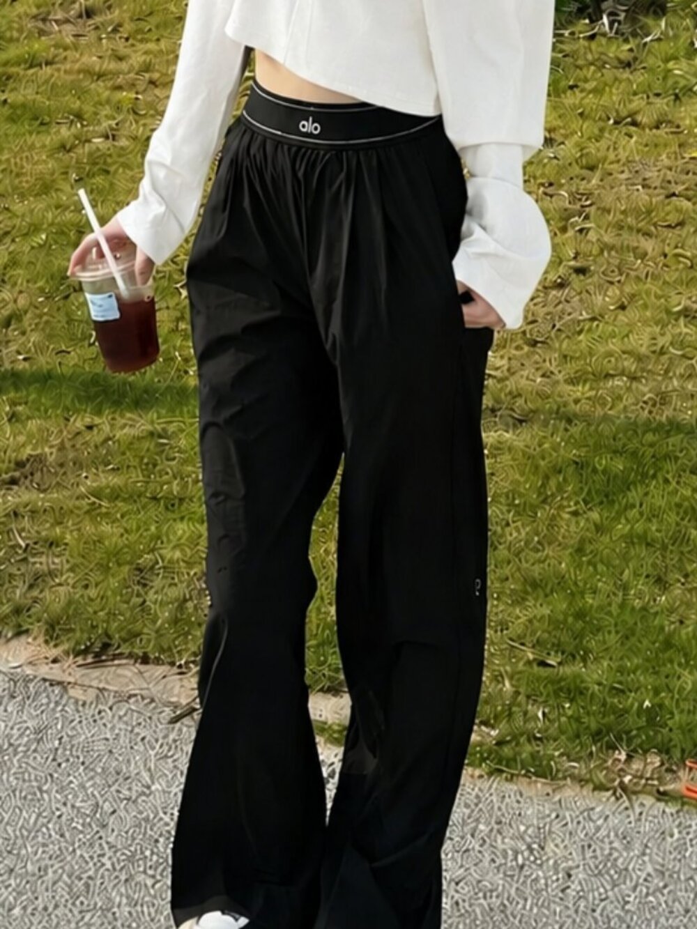 Alo Yoga Black Regular 30-inch Trouser Women's XS~M💞/ smoke-free households😊